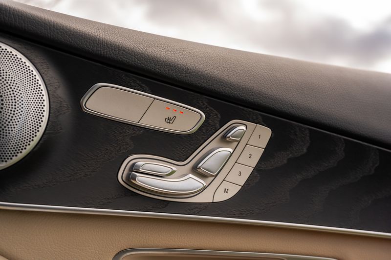 Mercedes-Benz GLC250 Sport (Premium Plus) G-Tronic+ 4MATIC