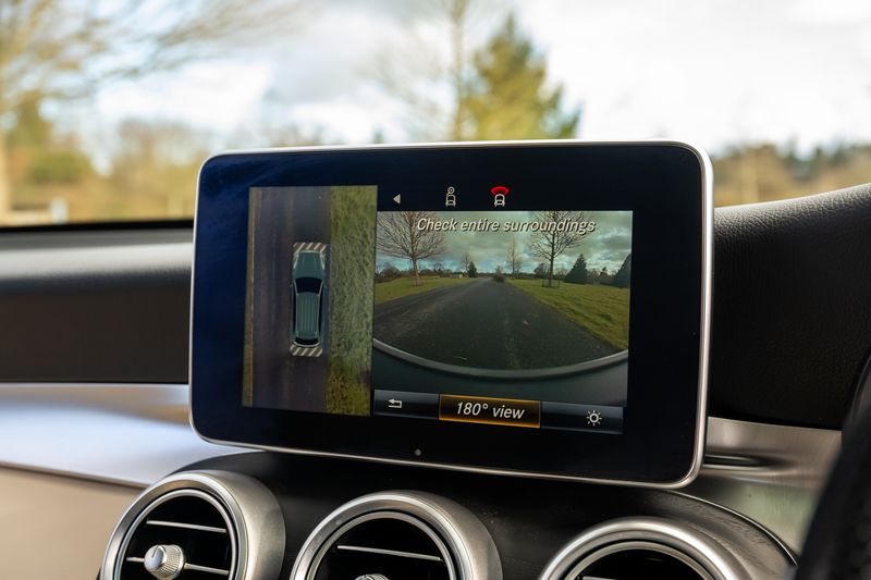 Mercedes-Benz GLC250 Sport (Premium Plus) G-Tronic+ 4MATIC