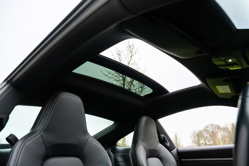 Porsche 911 3.0T (992) Carrera S PDK