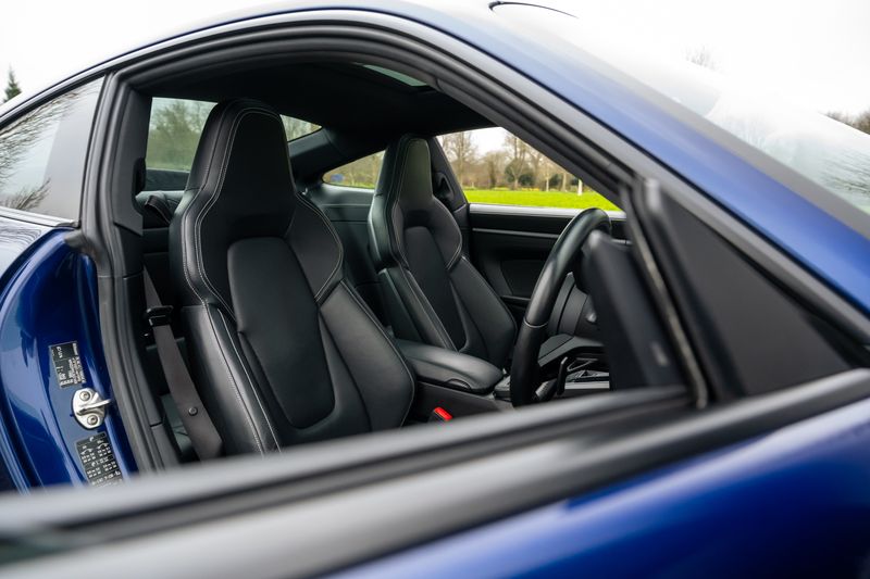 Porsche 911 3.0T (992) Carrera S PDK