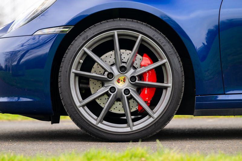 Porsche 911 3.0T (992) Carrera S PDK