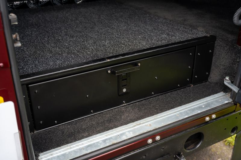 Land Rover Defender 90 XS Hard Top