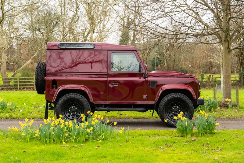 Land Rover Defender 90 XS Hard Top