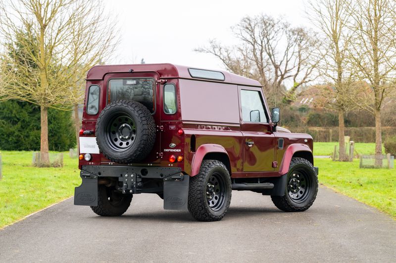 Land Rover Defender 90 XS Hard Top