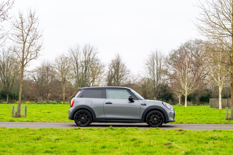 Mini Cooper SE Electric Level 3