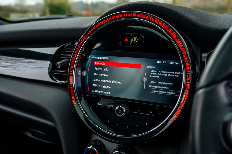 Mini Cooper SE Electric Level 3