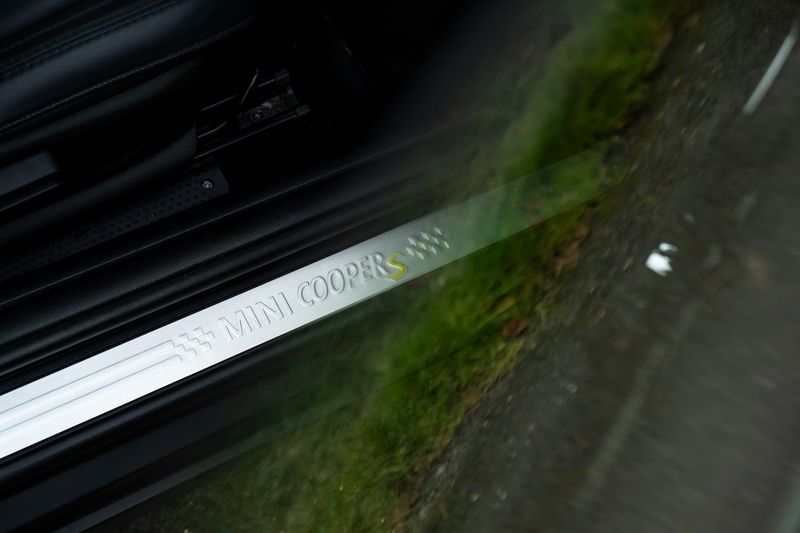 Mini Cooper SE Electric Level 3