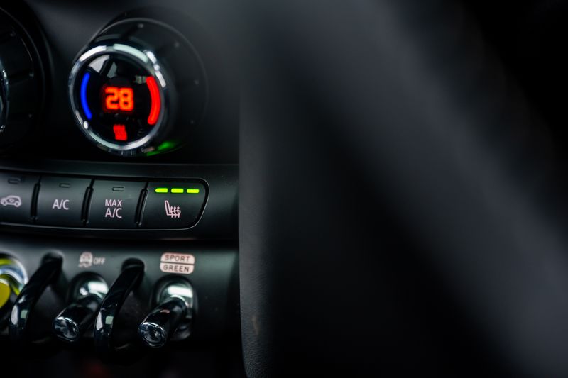 Mini Cooper SE Electric Level 3