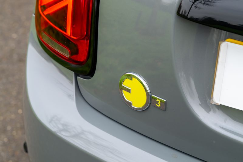 Mini Cooper SE Electric Level 3