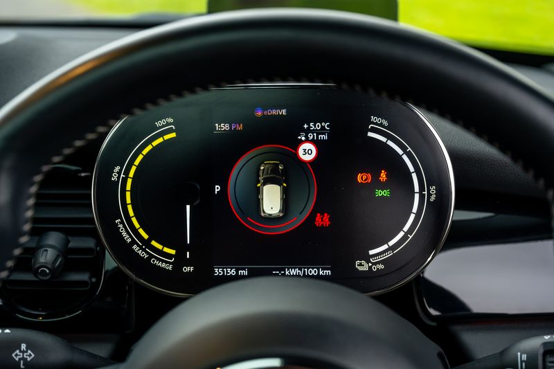 Mini Cooper SE Electric Level 3