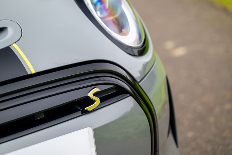 Mini Cooper SE Electric Level 3