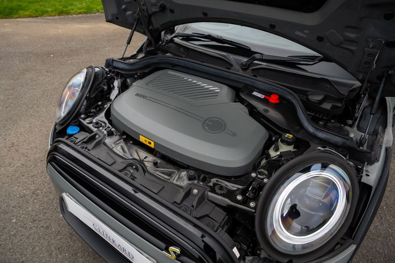 Mini Cooper SE Electric Level 3