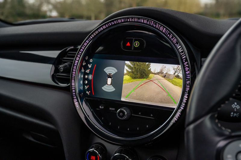 Mini Cooper SE Electric Level 3