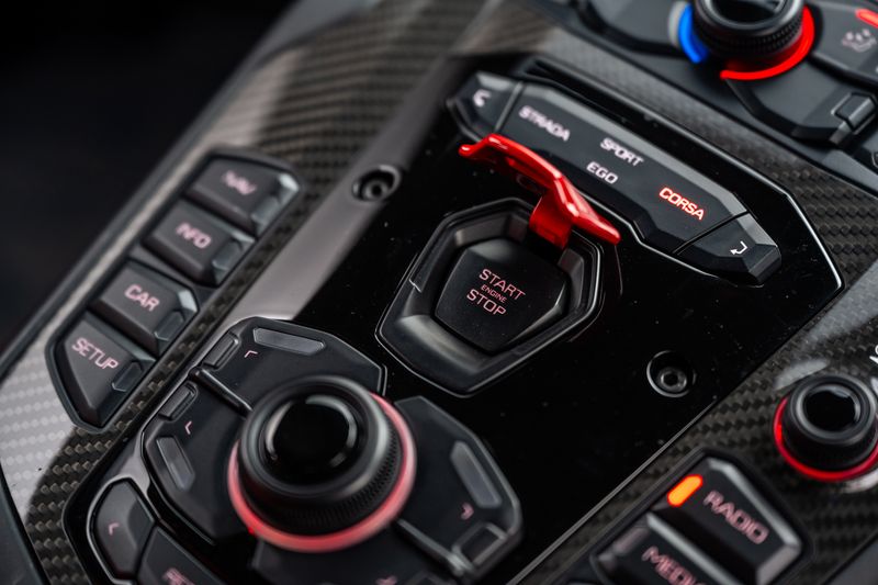 Lamborghini  Aventador LP770-4 SVJ ISR 4WD