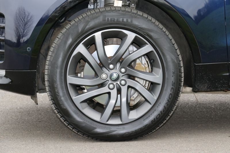 Land Rover Discovery D300 R-Dynamic HSE