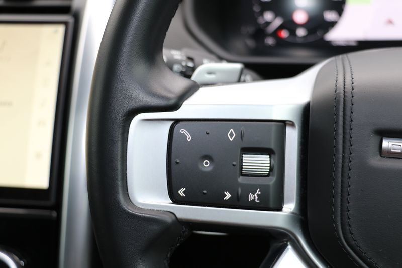 Land Rover Discovery D300 R-Dynamic HSE