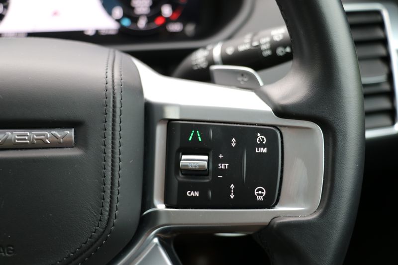 Land Rover Discovery D300 R-Dynamic HSE