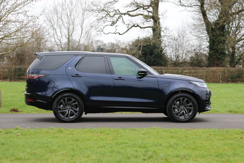 Land Rover Discovery D300 R-Dynamic HSE