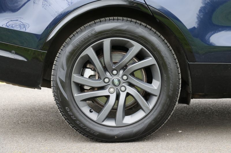 Land Rover Discovery D300 R-Dynamic HSE