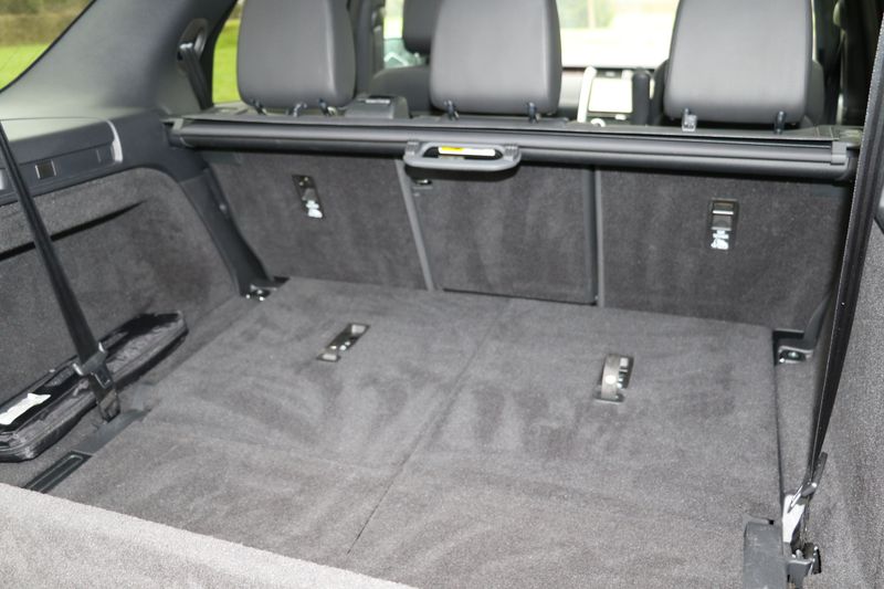 Land Rover Discovery D300 R-Dynamic HSE