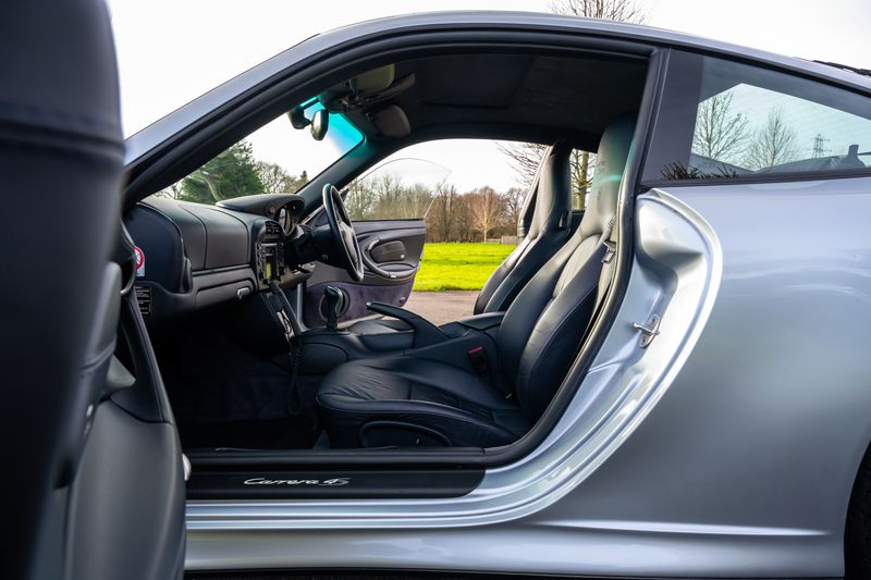 Porsche 911 (996) 3.6 Carrera 4S AWD 2dr