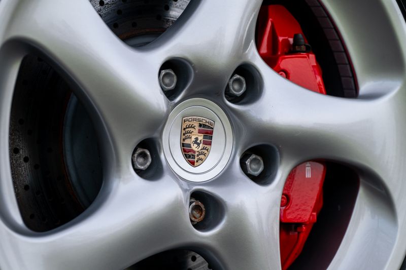 Porsche 911 (996) 3.6 Carrera 4S AWD 2dr