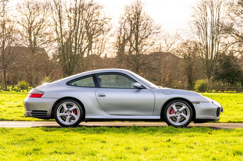 Porsche 911 (996) 3.6 Carrera 4S AWD 2dr