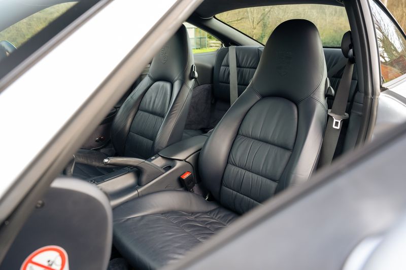 Porsche 911 (996) 3.6 Carrera 4S AWD 2dr