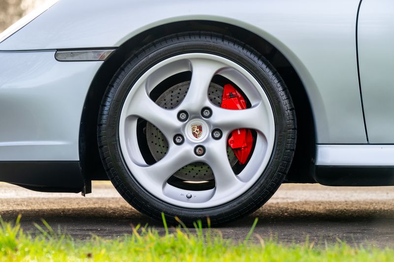 Porsche 911 (996) 3.6 Carrera 4S AWD 2dr