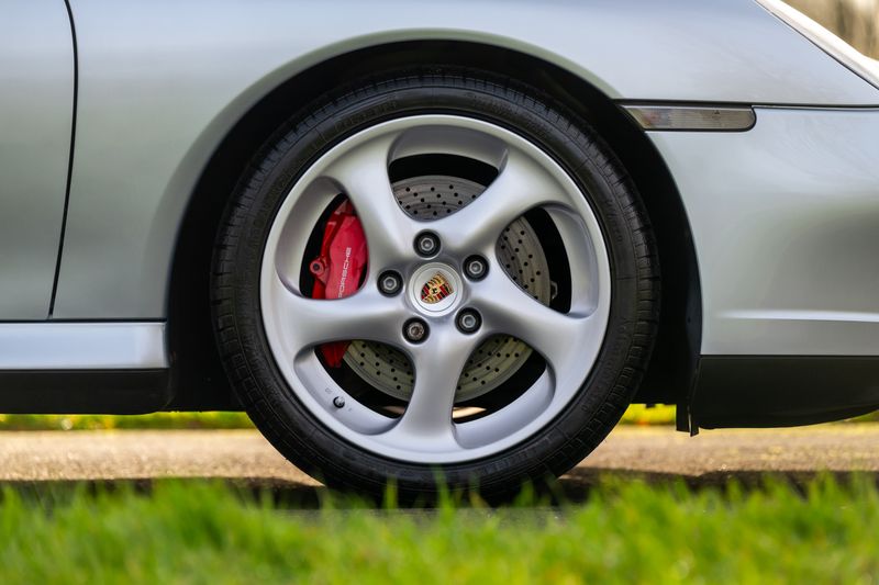 Porsche 911 (996) 3.6 Carrera 4S AWD 2dr