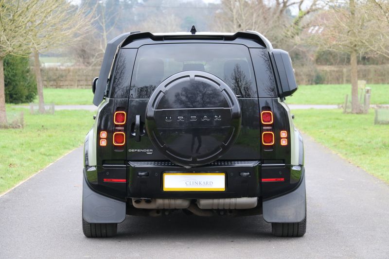 Land Rover Defender 110 D300 X-Dynamic HSE 'URBAN Kit'