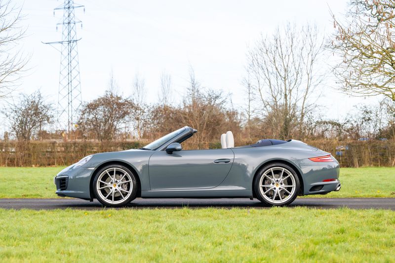 Porsche 911 (991) Carrera Cabriolet PDK