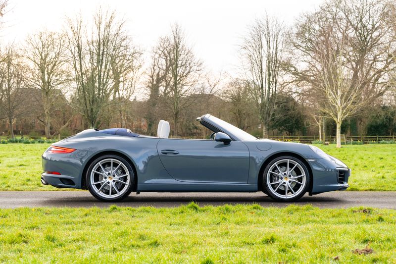 Porsche 911 (991) Carrera Cabriolet PDK