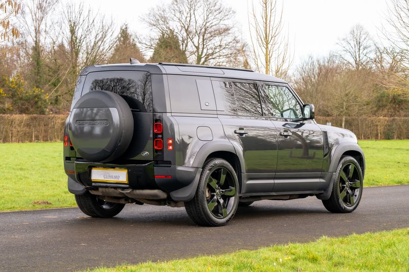 Land Rover Defender 110 3.0 D250 MHEV HSE