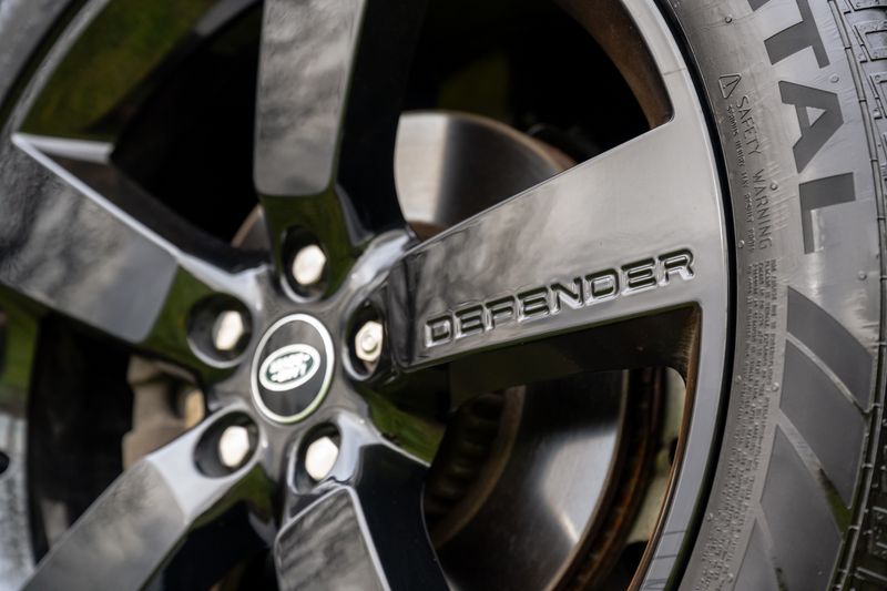 Land Rover Defender 110 3.0 D250 MHEV HSE