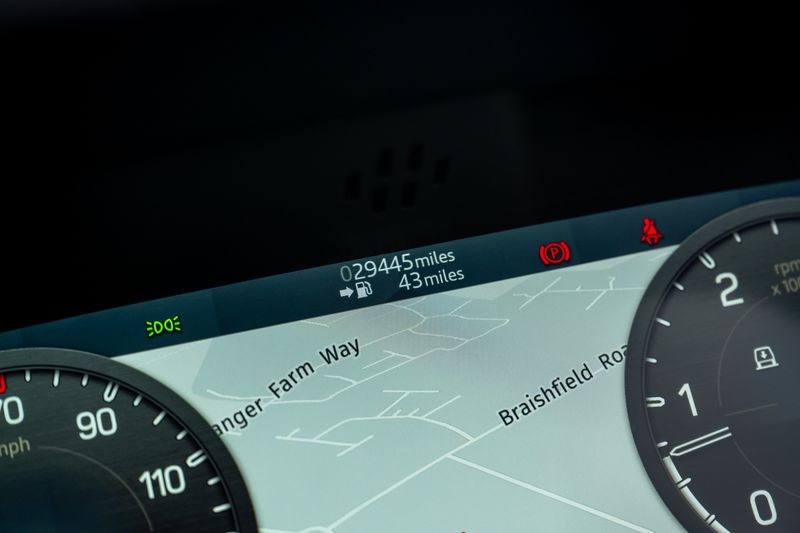 Land Rover Defender 110 3.0 D250 MHEV HSE