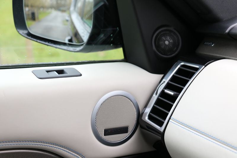 Land Rover Discovery 3.0 TD V6 HSE Auto 4WD