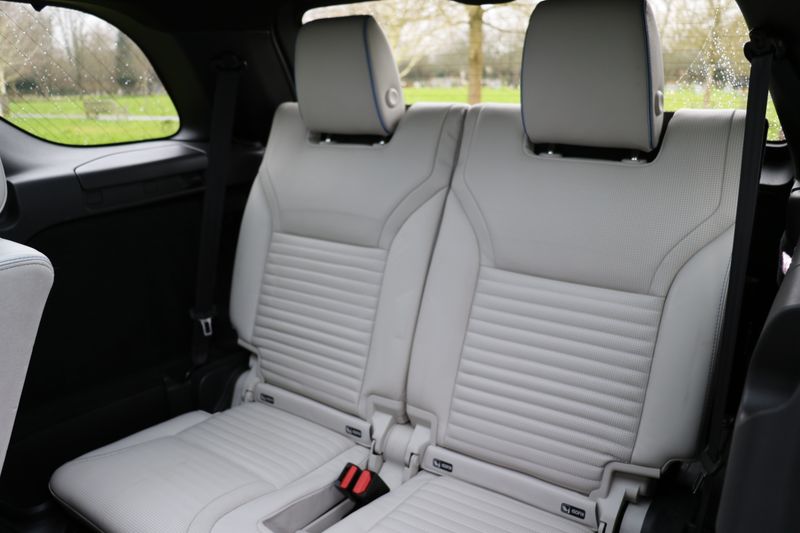 Land Rover Discovery 3.0 TD V6 HSE Auto 4WD