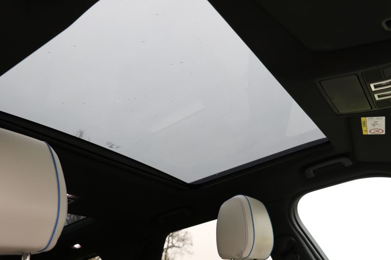 Land Rover Discovery 3.0 TD V6 HSE Auto 4WD