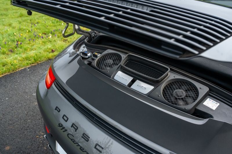 Porsche 911 (991) Carrera GTS Convertible PDK