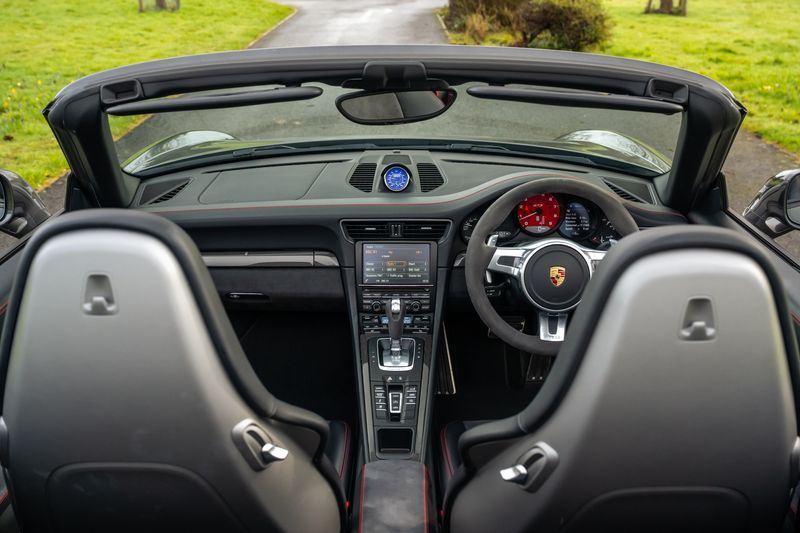 Porsche 911 (991) Carrera GTS Convertible PDK