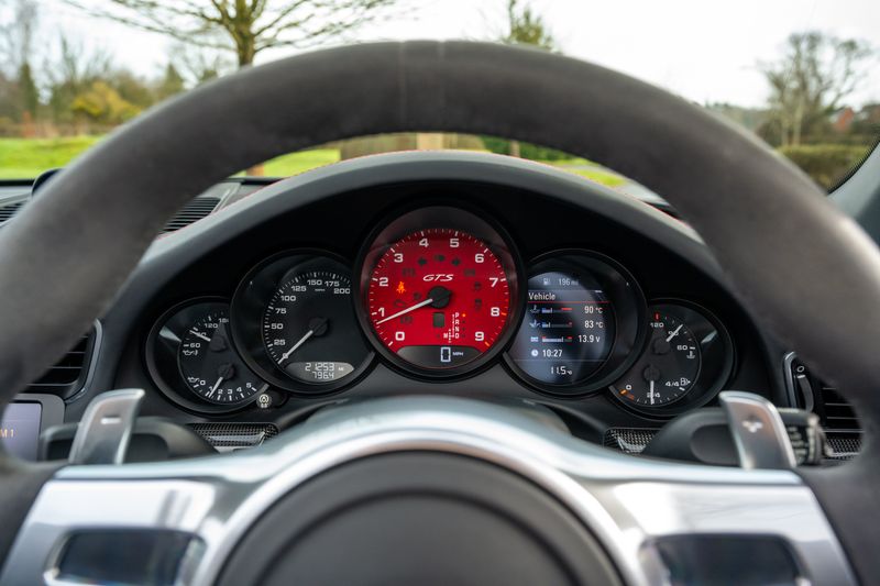 Porsche 911 (991) Carrera GTS Convertible PDK