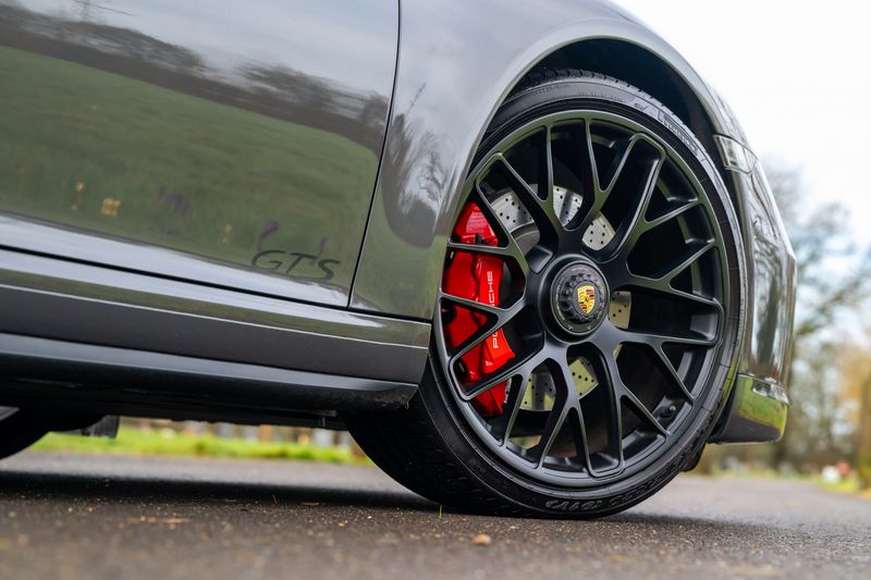 Porsche 911 (991) Carrera GTS Convertible PDK