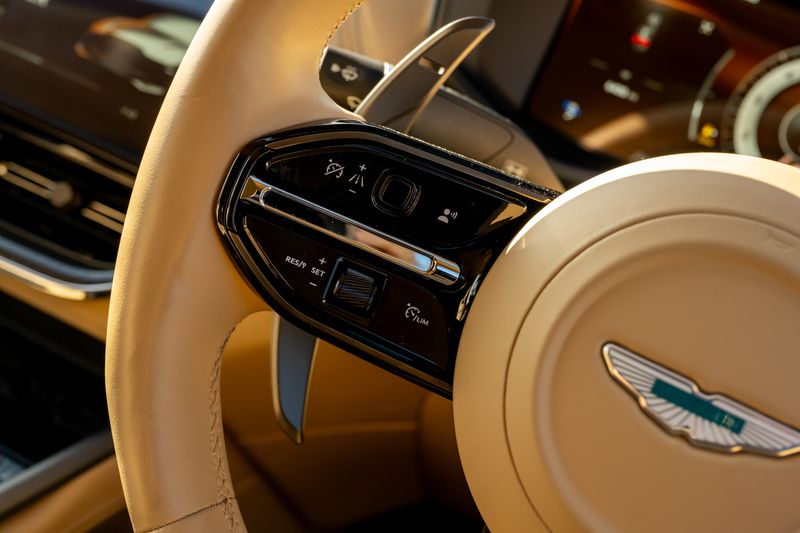 Aston Martin DBX 707 4.0 V8 (Facelift Model)