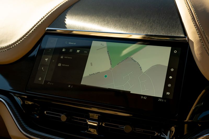 Aston Martin DBX 707 4.0 V8 (Facelift Model)