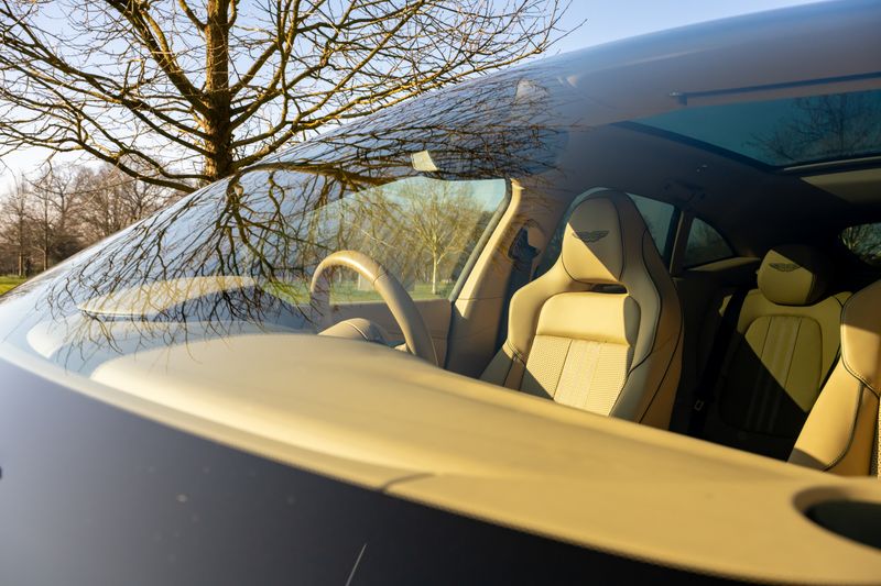 Aston Martin DBX 707 4.0 V8 (Facelift Model)