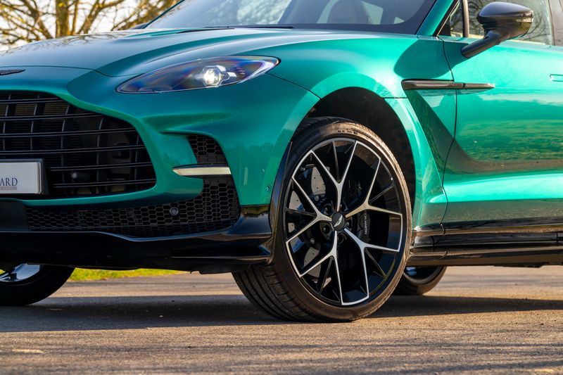 Aston Martin DBX 707 4.0 V8 (Facelift Model)