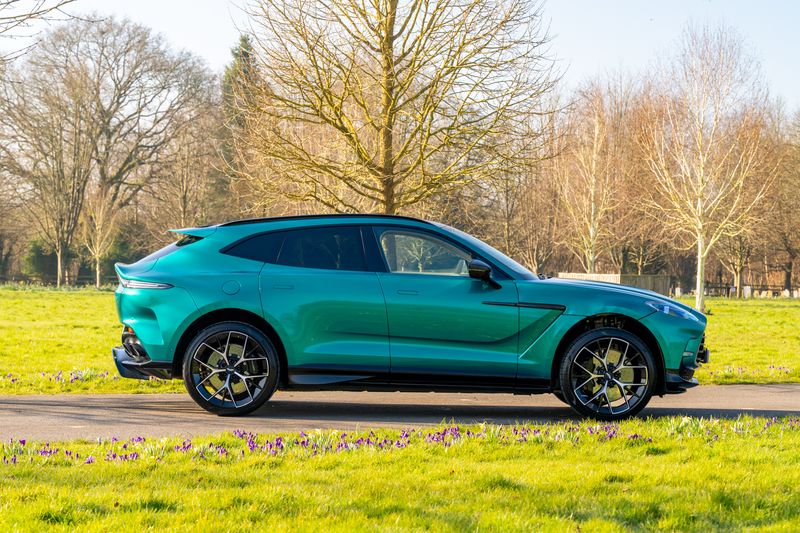 Aston Martin DBX 707 4.0 V8 (Facelift Model)