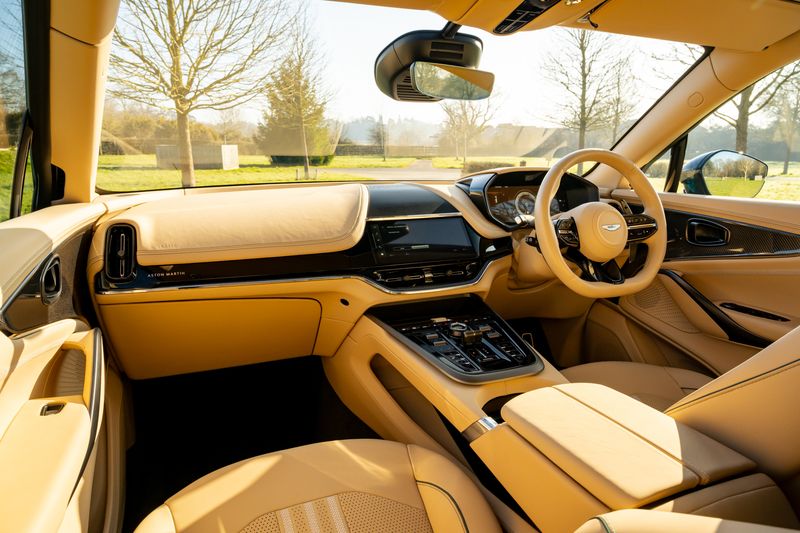 Aston Martin DBX 707 4.0 V8 (Facelift Model)