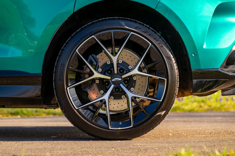 Aston Martin DBX 707 4.0 V8 (Facelift Model)